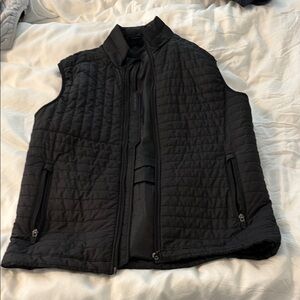 Gavin Green Luxury Golf Men's Quilted Black Vest Jacket - flawless condition